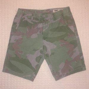 Men’s casual shorts